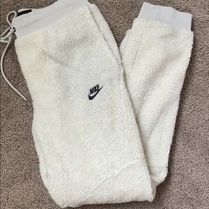 Nike Sherpa Joggers